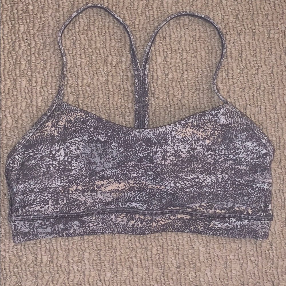 LULULEMON sports bra!!